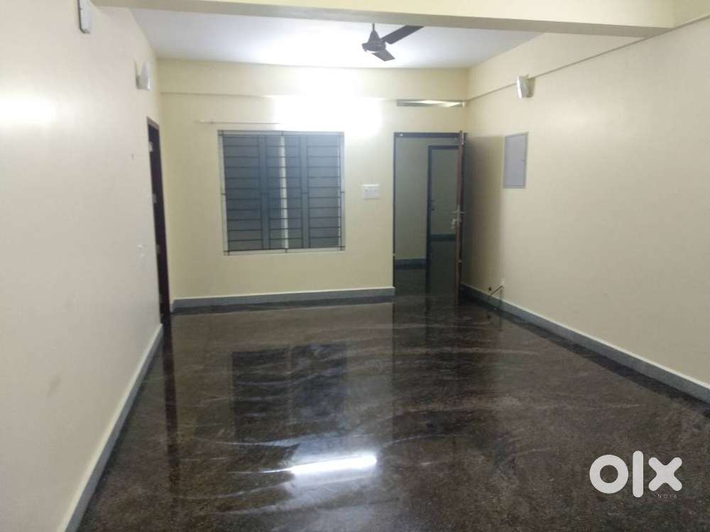 2 BEDROOM APARTMENT IN VELLAYAMBALAM 17000
