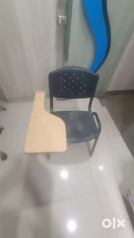Class room chairs for sale