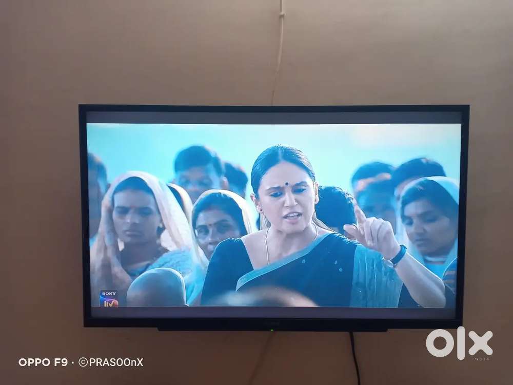 SONY BRAVIA 40 INCH LED TV