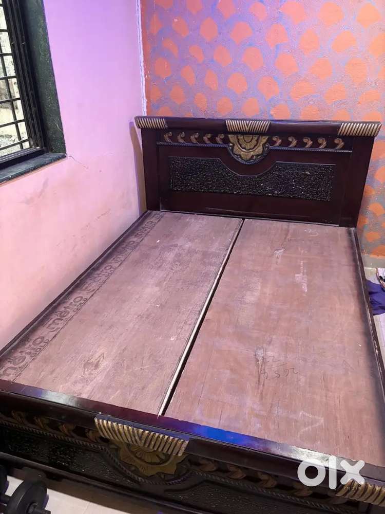 King size bed