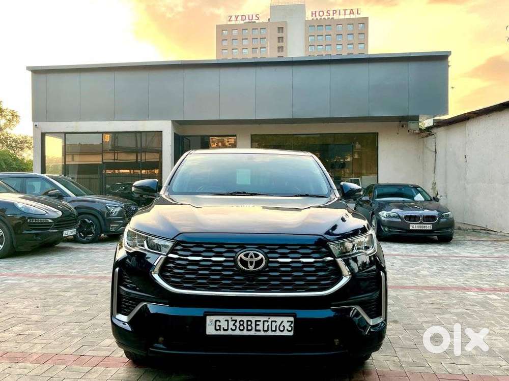 Toyota Innova Hycross 2.0 ZX Hybrid 7 STR, 2023, Petrol
