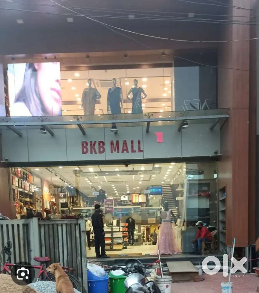 BkB shopping mall sales boys and girls