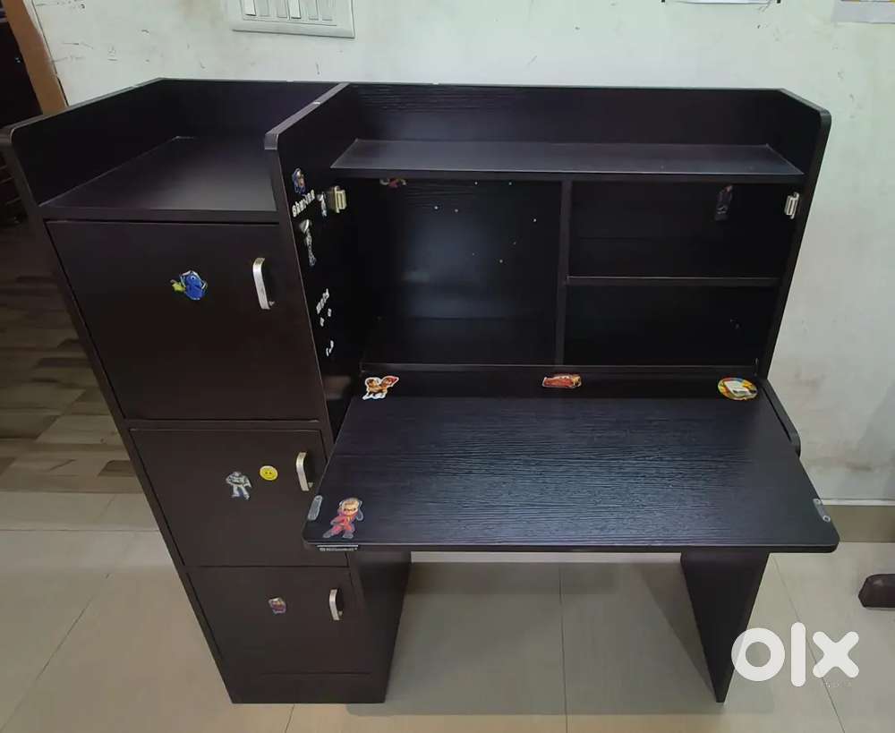 Studying Table for Kids