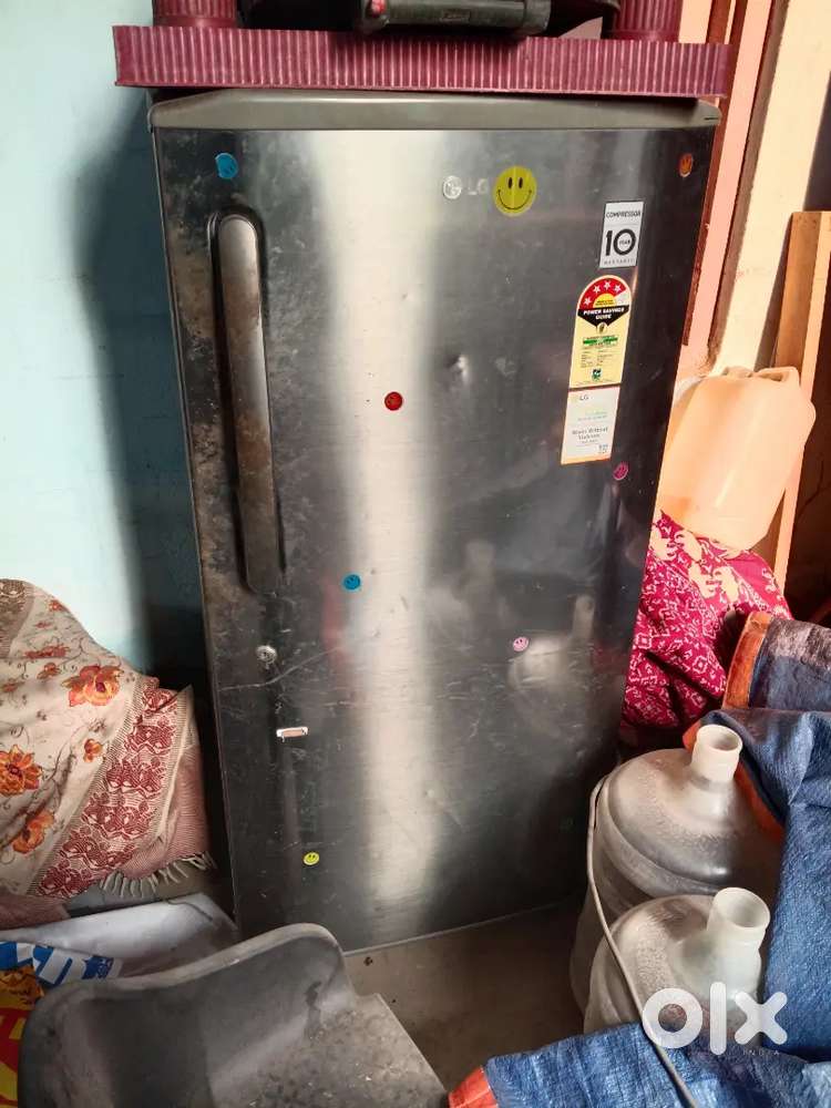 Single door fridge... running condition