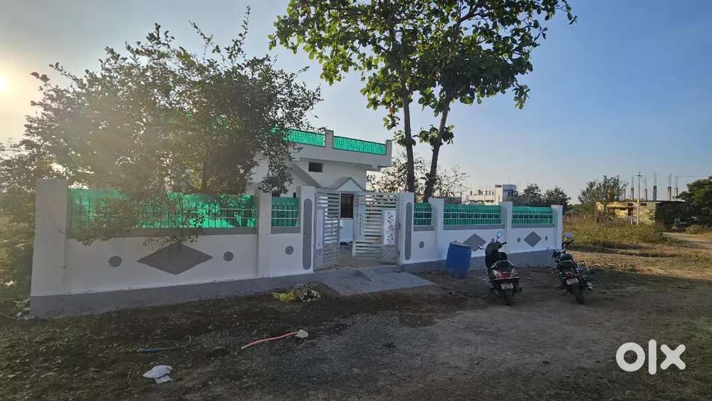 Very Prime Location 3 side roads