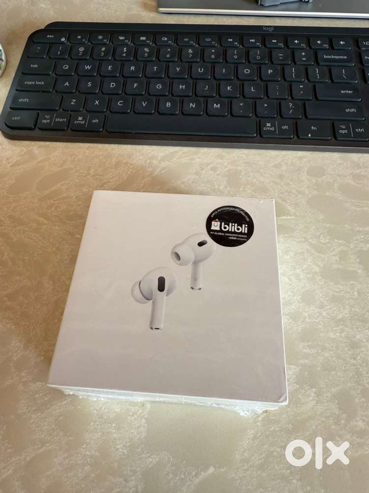 AirPods Pros 2nd Generation Apple new Unopened Box