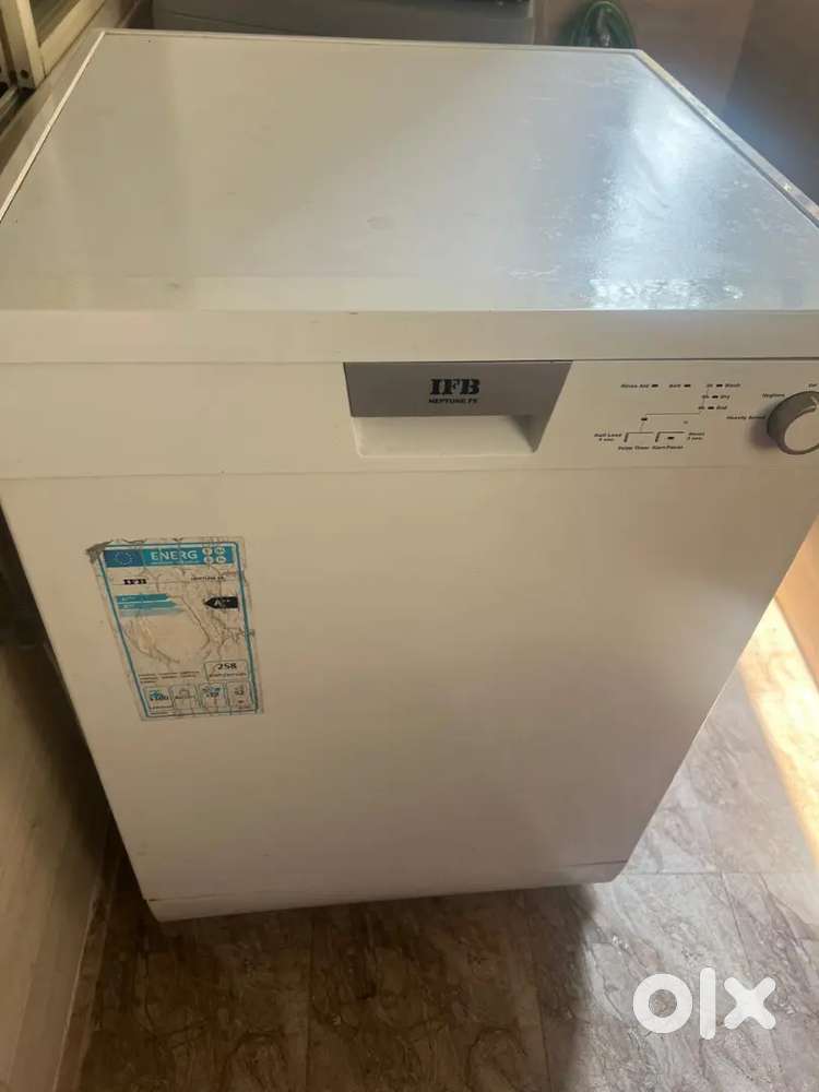 Wants to sell dishwasher, only 2year old,machine is in good condition