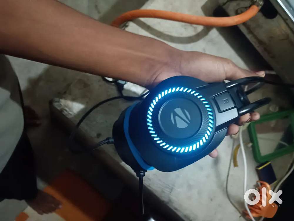 Gaming headphones