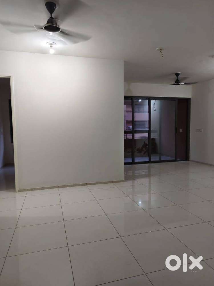 Kitchen Fix 3 Bhk Flat Available For Rent In Adalaj