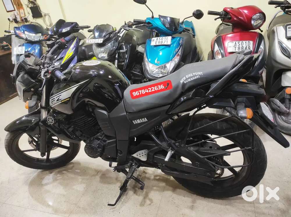 YAMAHA FZ V1 (2013) LAST VERY GOOD CONDITION WELL MAINTAINED BIKE .
