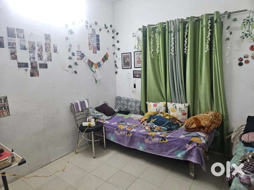 Female roommate for 1bhk house