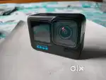 Go Pro Hero 10 (Warranty) + 3 Battery