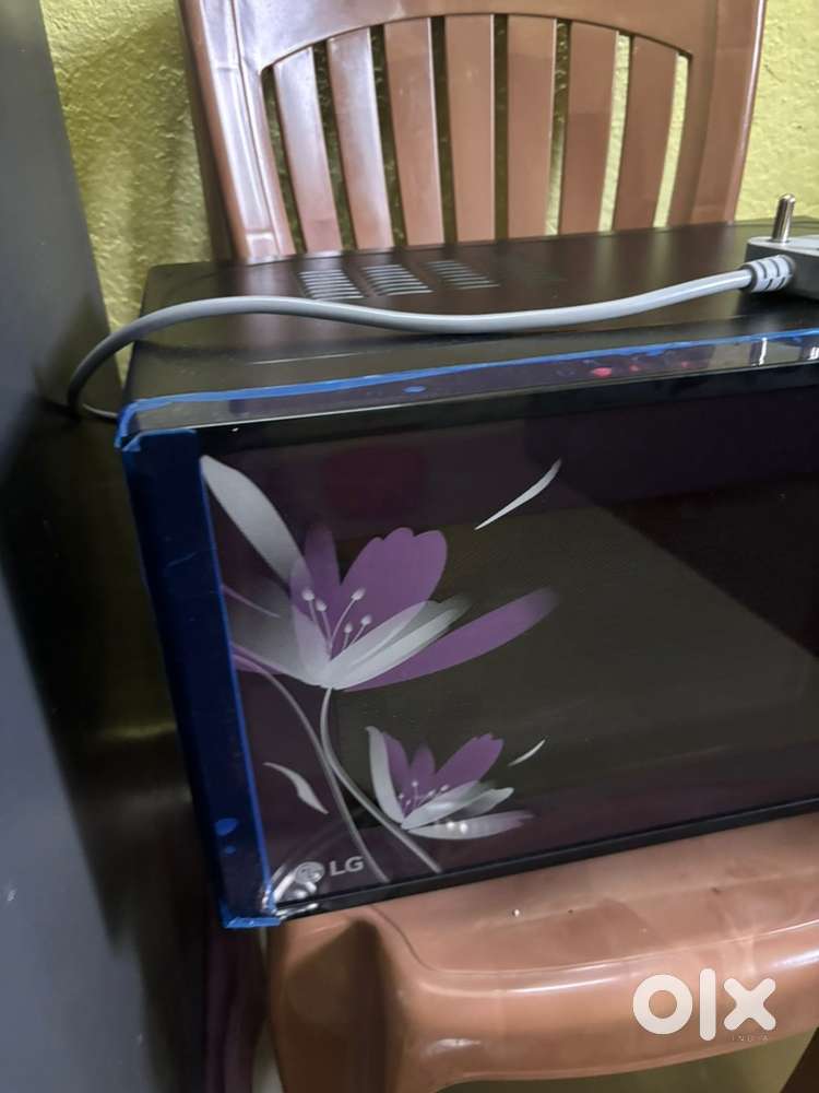 Brand New Microwave Oven