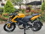 Bajaj Pulsar Ns 200 in Showroom Condition