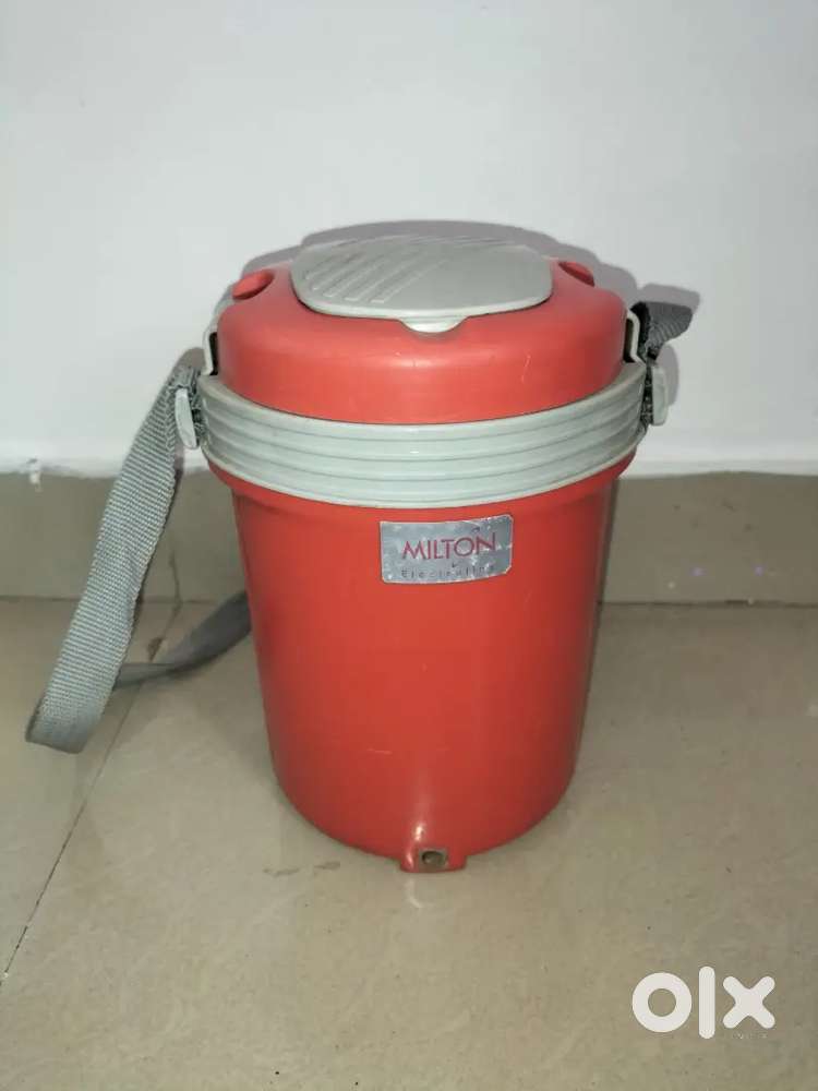 Milton Tiffin (4 boxes)