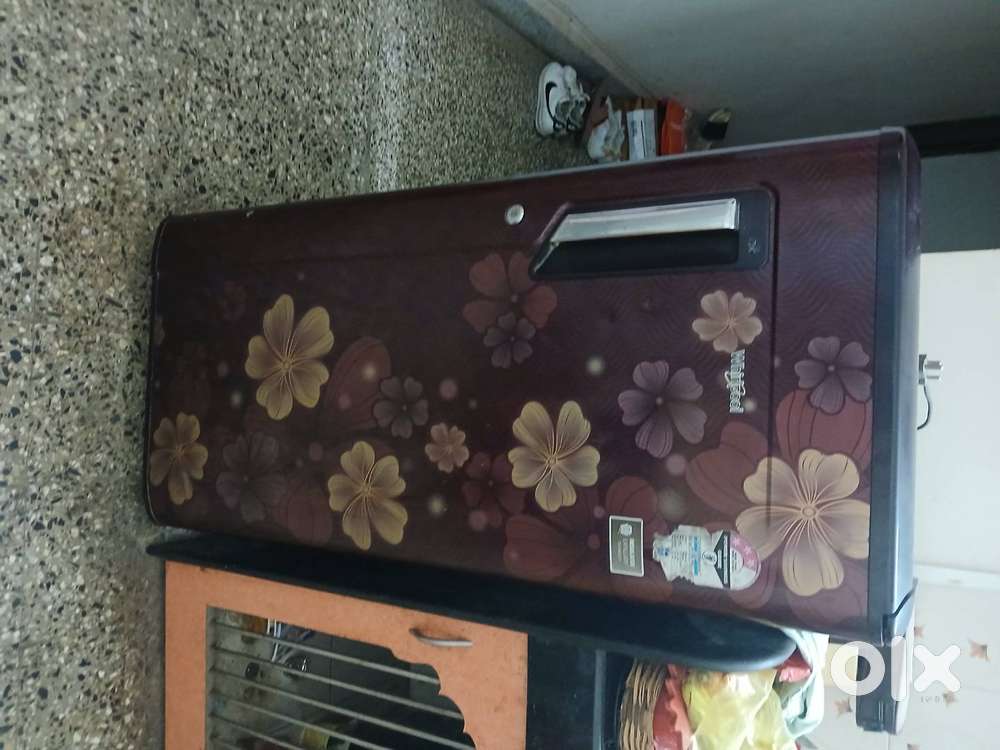 Whirlpool 190 L Fridge