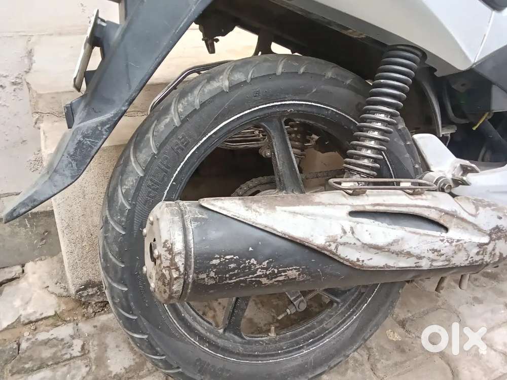 Kisi ko bhi is gadi ka koi sa bhi part chahiye to sampark kare