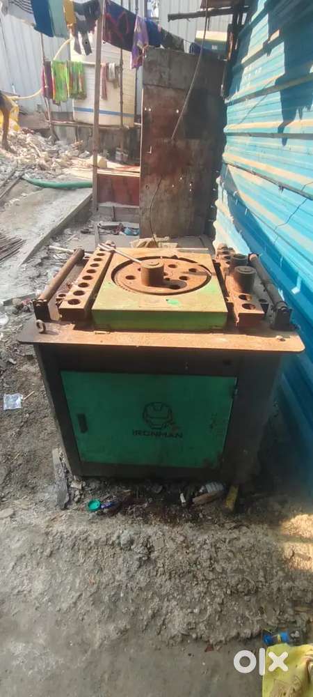 Rod cutting machine and binding machine 1L