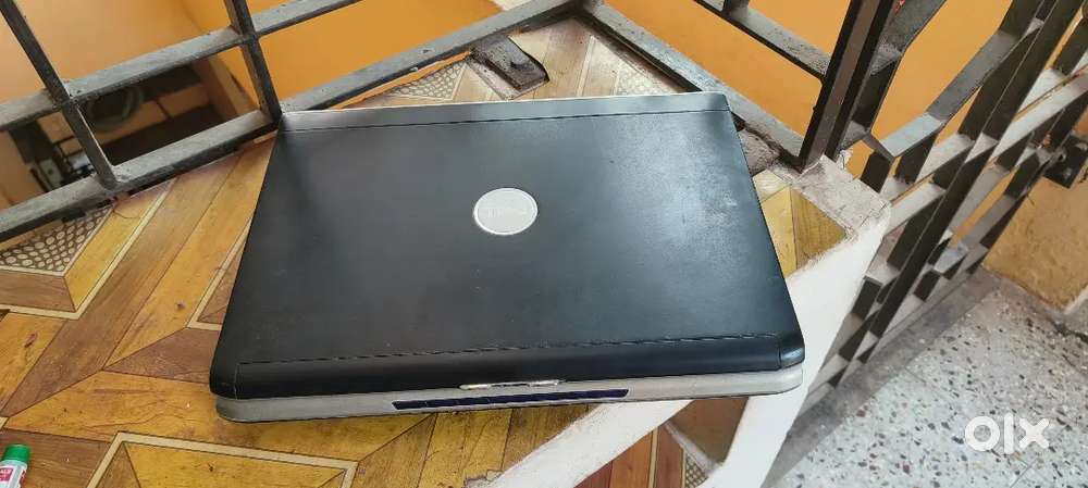 Dell inspiron 1520( view hardware details in pic)