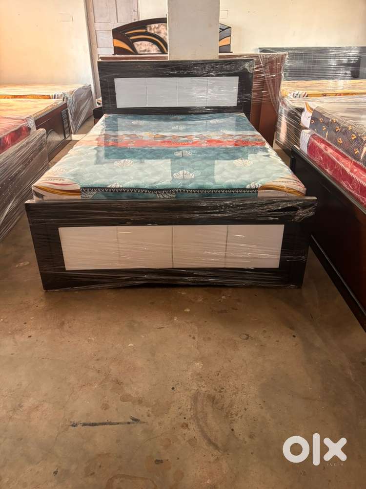 4/6 with out storage bed best piece