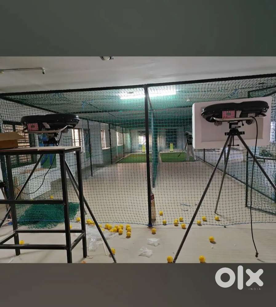 Cricket bowling machines