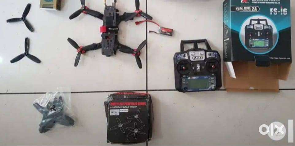 Quadcopter drone F250 racing project FPV