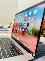 K- Apple MacBook Pro - i7 Processor - Touch Bar