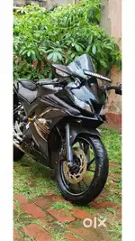 YAMAHA R15 V3 (Darknight edition)