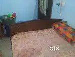 Box system single bed , new condition 2 month old
