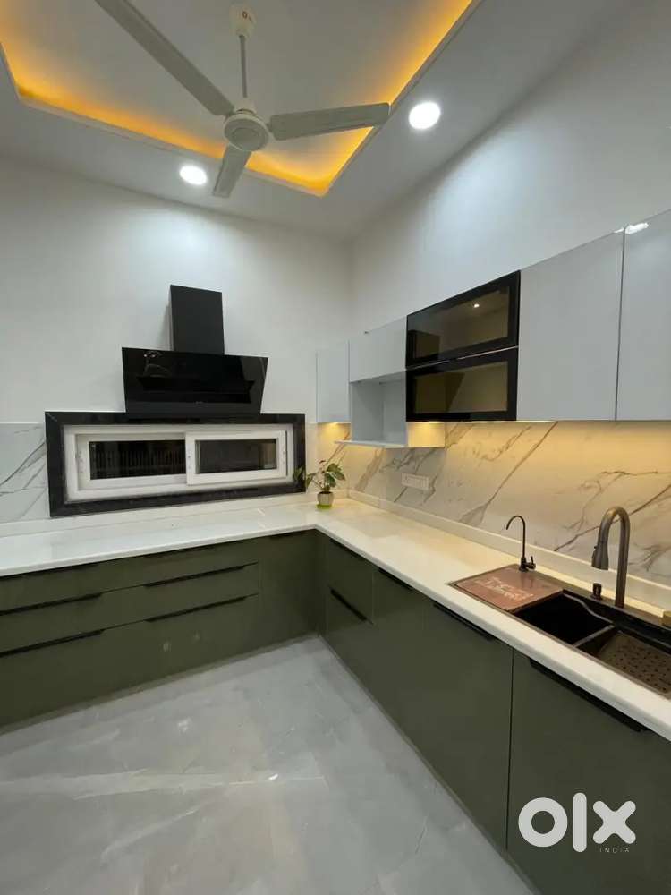 Female Event Coordinator