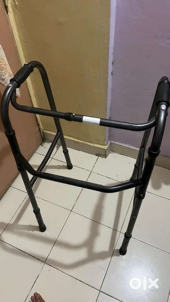 Accusure Mild Steel Foldable Walker & TYNOR Grey Knee Brace