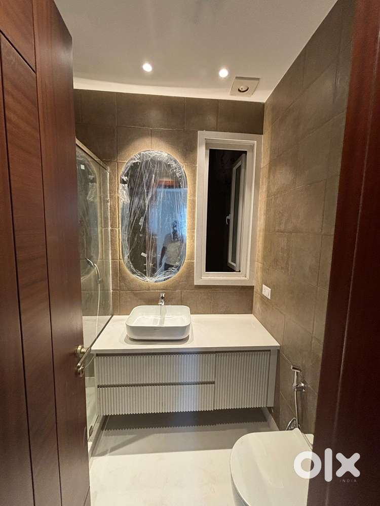 3 bhk availabe for rent in greater kailesh
