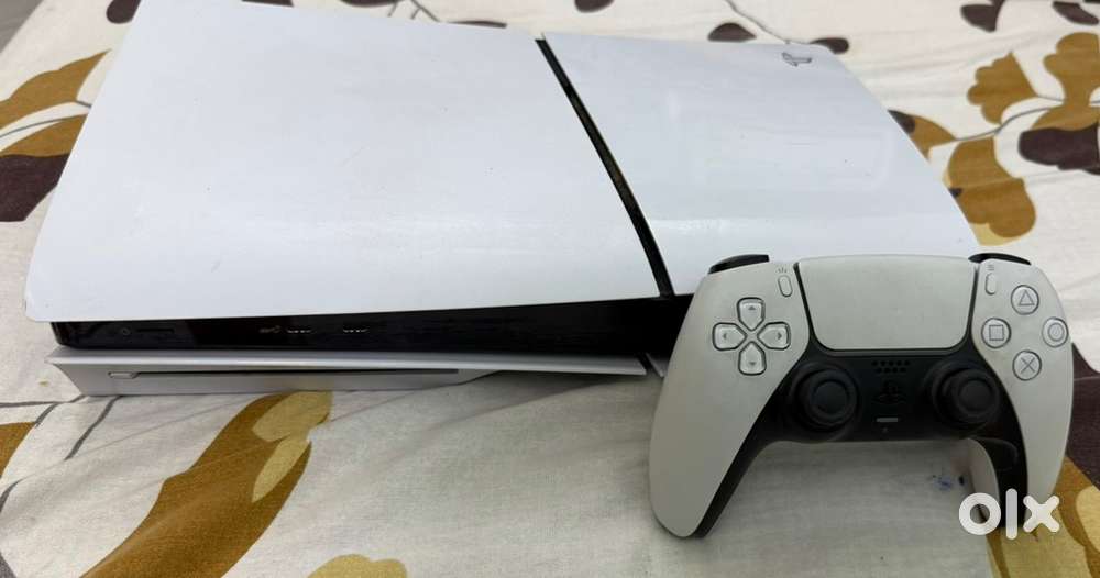 PS5 slim for sale in mint condition with all cables and controller
