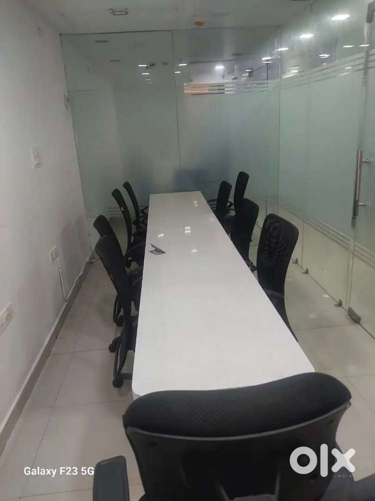 Vibhuti khand corporate office