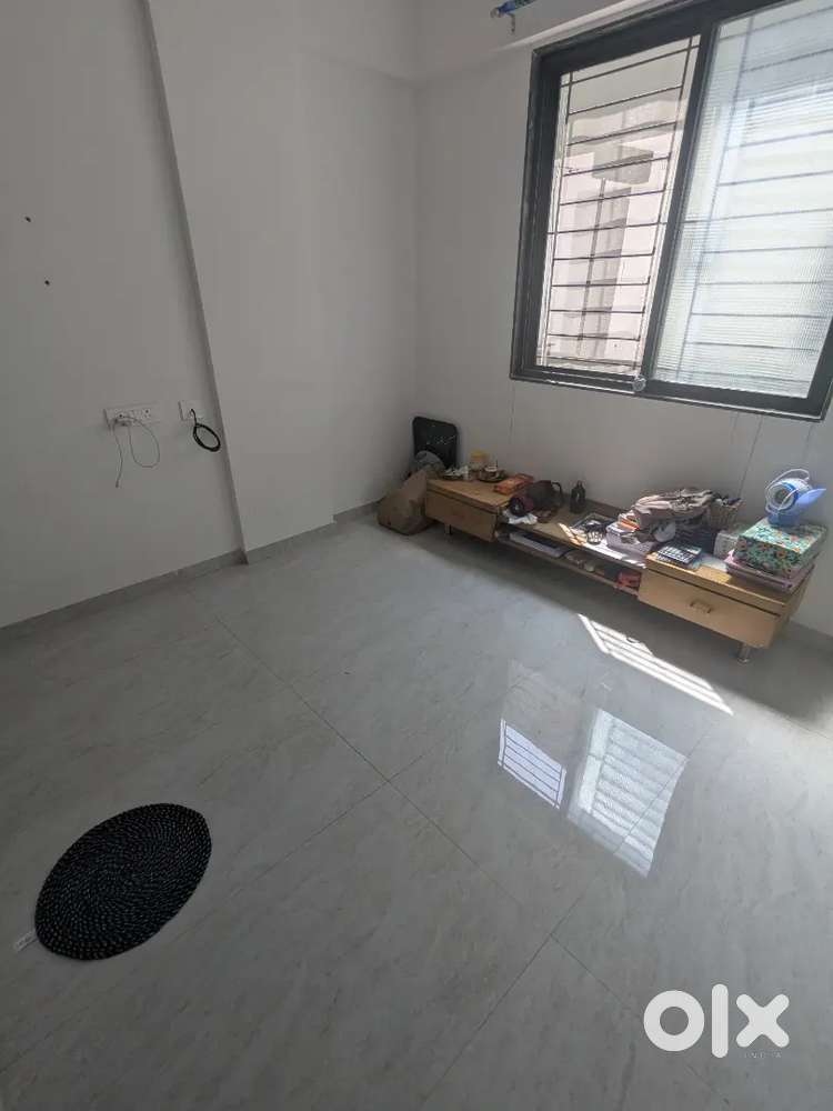 Need female flatmate