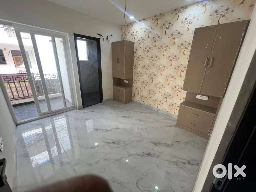 3 bhk flats with lift and parking available in gated society