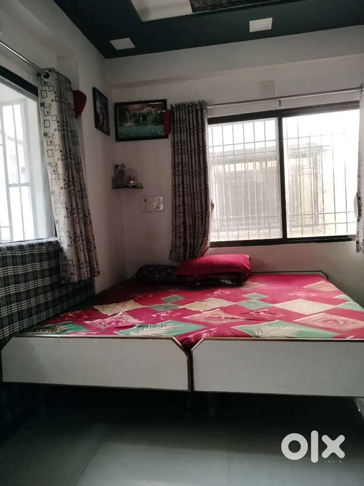 Bed  6×6 with cotton mattress