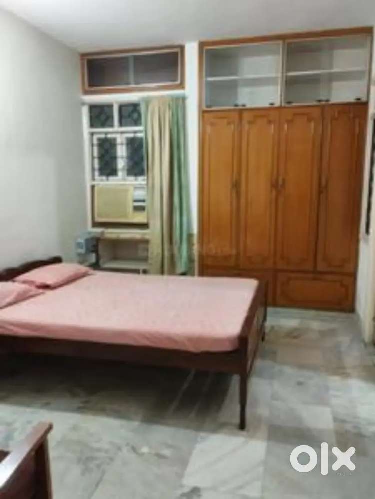 I Need room near RPS more