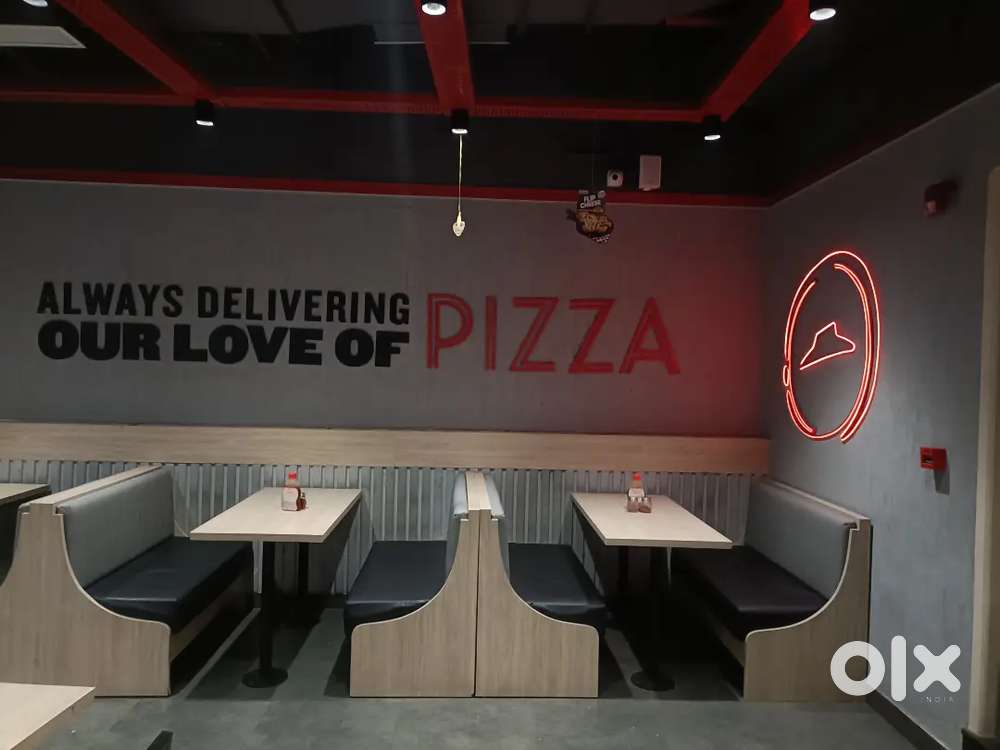 Pizza hut hiring team members. Phinoix mall