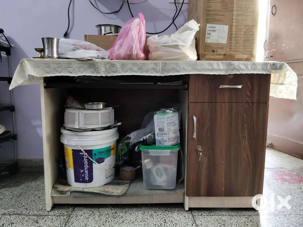 Single bed and computer table