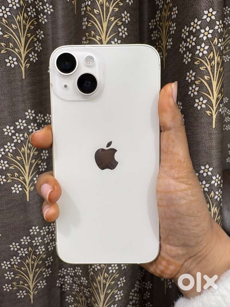 Selling my 4 months old I phone 14 in white colour/.Need urgent money
