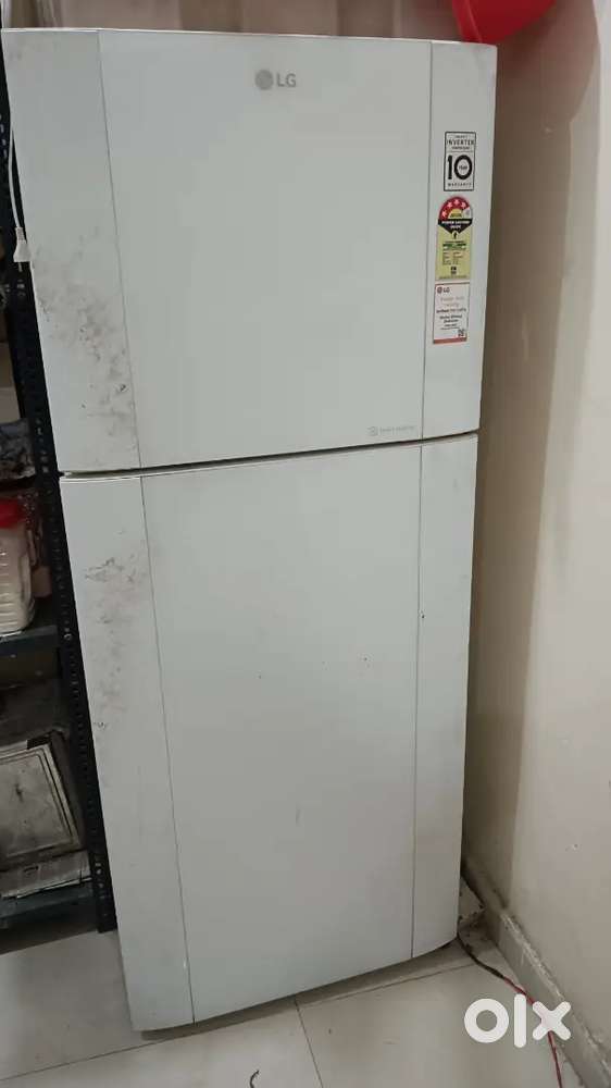 LG fridge    good condition