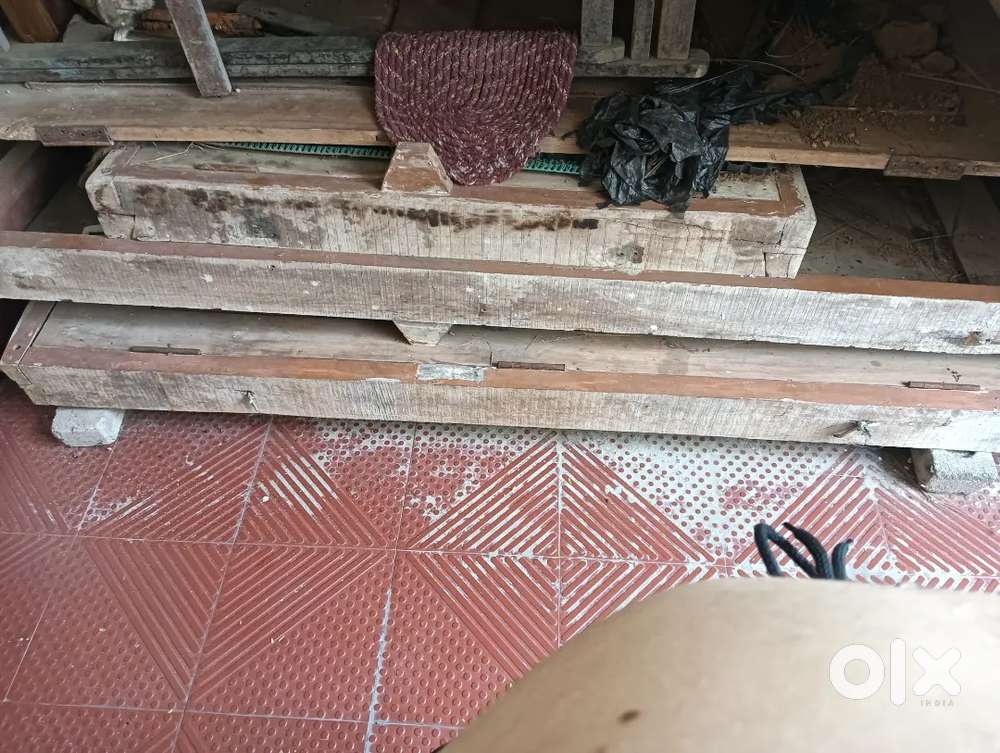 2 nd hand Doors & Windows with Chowkhata