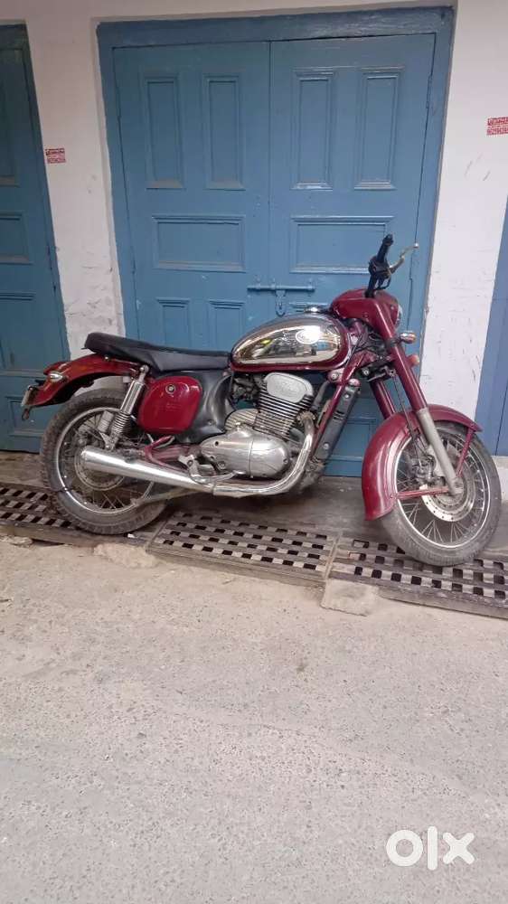 Jawa classic crome  heavy build bike