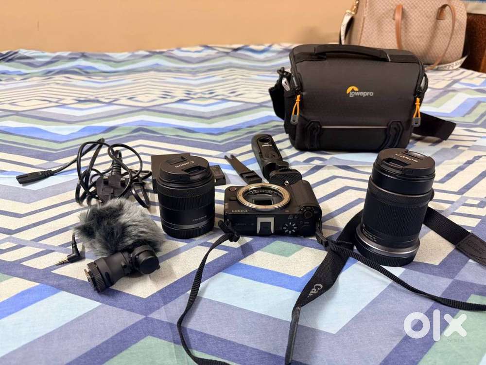Canon EOS R50 V Content Creator Kit + Extra RF-S 55-210mm Lens