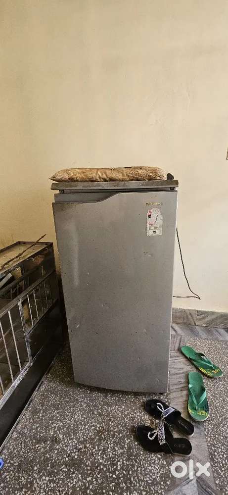 Refrigerator 6 years old