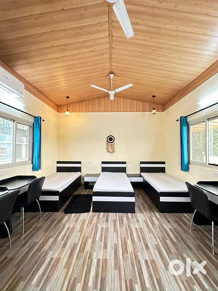 Homestay/ Airbnb for girls