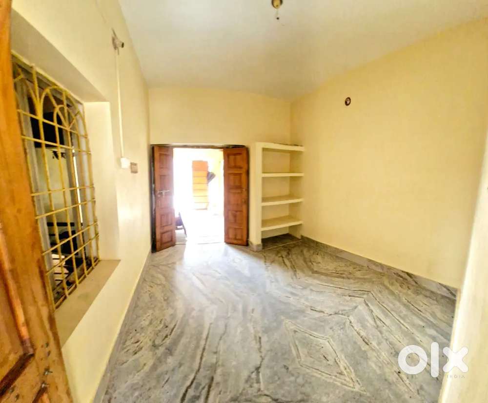 2BHK AVAILABLE ON RENT FOR GIRLS ( STUDENT& EMPLOYED) ONLY