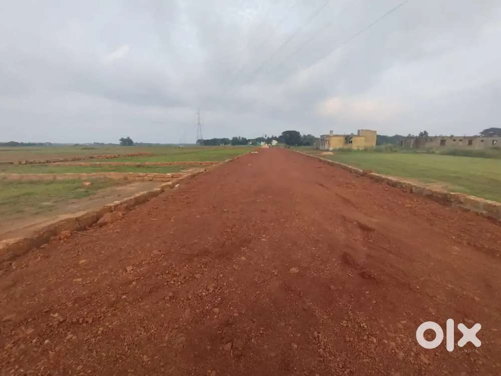 Gharabari Plot Near Pahal