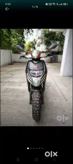 Aprilla SR 150 Mat green CARBAN EDITION